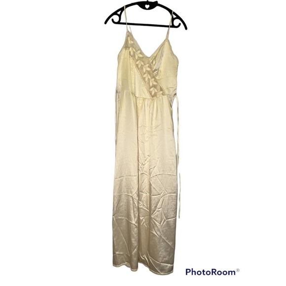 Dior Other - Christian Dior Womens Nightgown Nightie Ivory Sleeveless Small Vintage